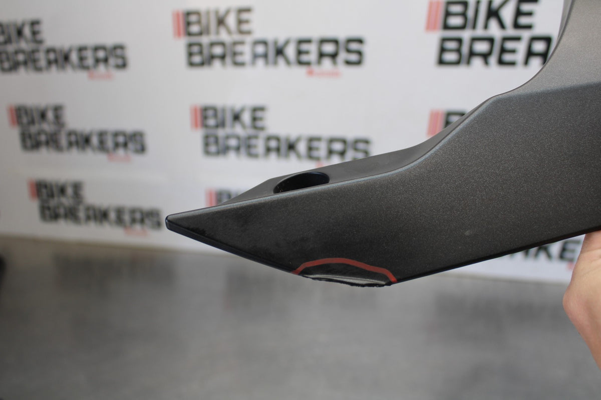 18-23 KAWASAKI NINJA 400 EX400 ABS RIGHT LOWER BOTTOM BELLY SIDE FAIRING BB177