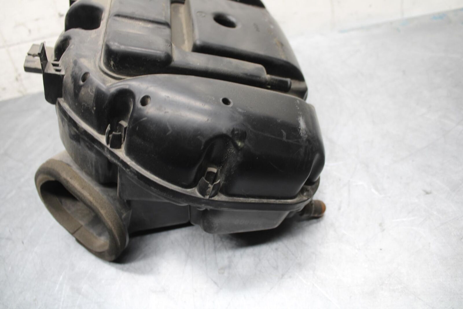 06-07 SUZUKI GSXR 600 AIRBOX AIR INTAKE FILTER BOX 01H0 BB499