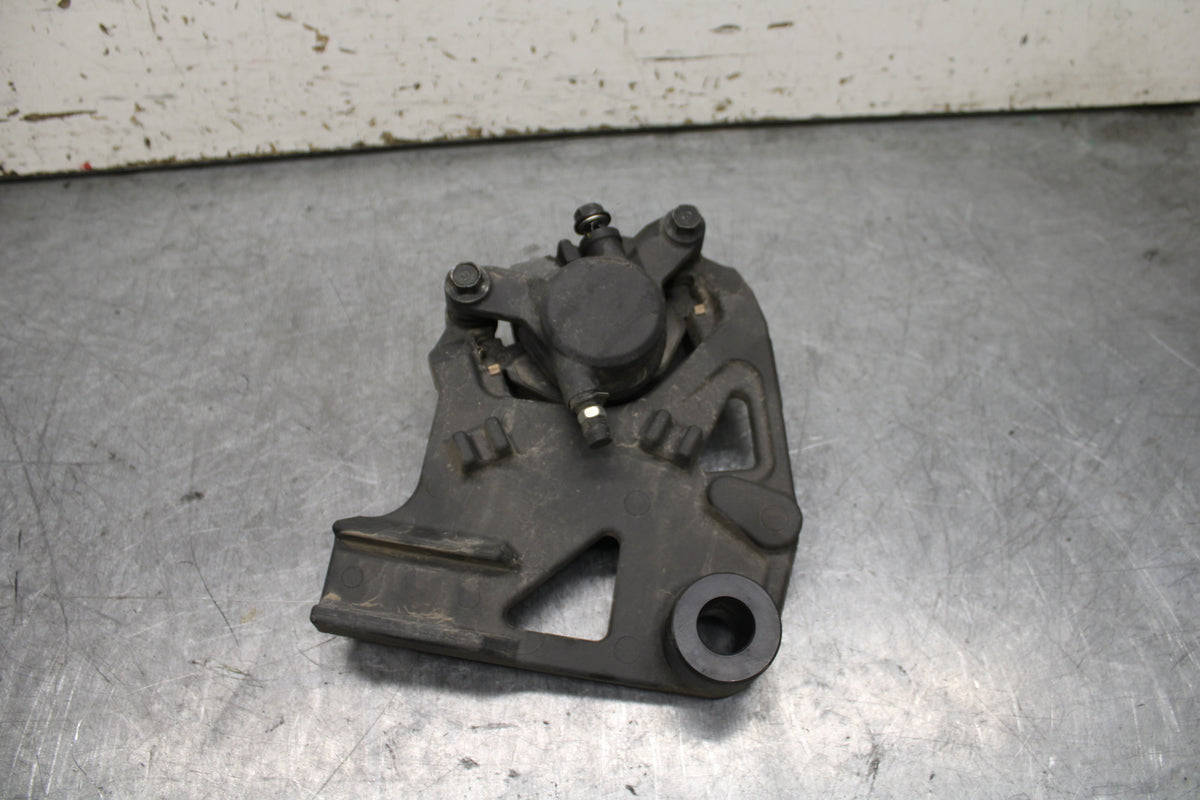 17-24 YAMAHA BOLT XVS950 REAR BACK BRAKE CALIPER W MOUNT BRACKET BB729