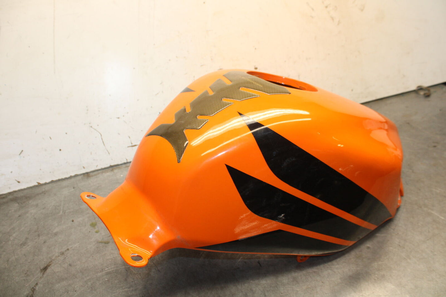 05-06 HONDA CBR600RR GAS TANK FUEL COVER FAIRING COWL 83150-MEE-A10ZA  BB689