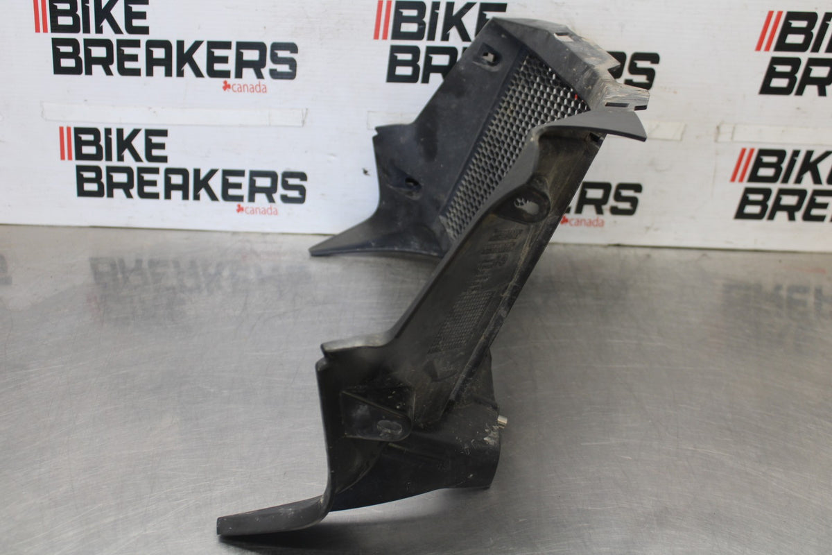 19 BMW F750GS ENGINE RADIATOR MOTOR COOLER COOLING RADIATER COVER GUARD BB938