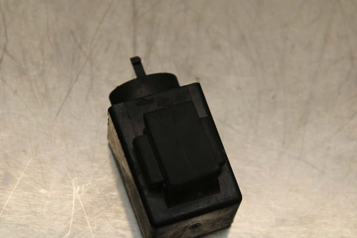 03-05 HONDA SHADOW CLASSIC 750 TURN SIGNAL BLINKER RELAY FLASHER SWITCH BB139