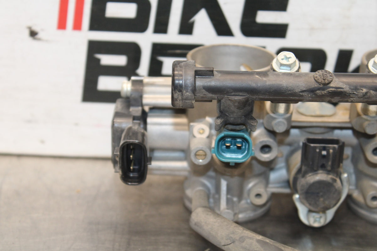 22-25 YAMAHA YZF R7 MAIN FUEL INJECTORS / THROTTLE BODIES BB940