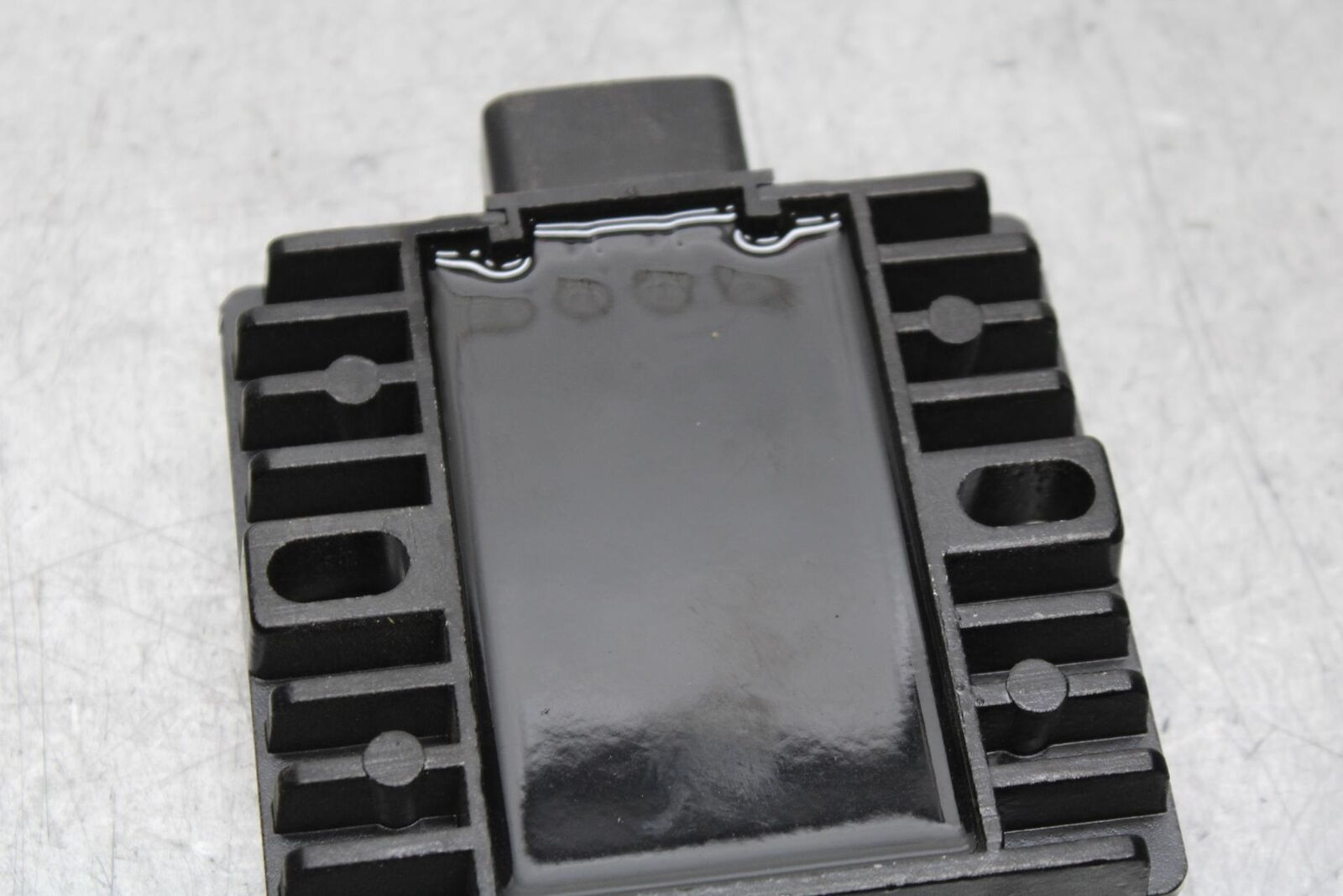 2007 Yamaha YZF R6 RECTIFIER VOLTAGE REGULATOR 4XY-81960-00-00 BB590