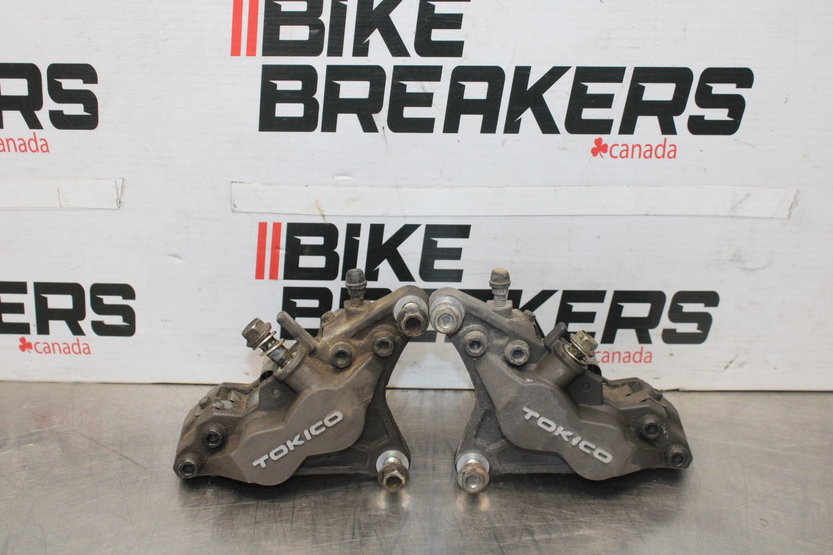 97-00 SUZUKI GSXR600 SRAD RIGHT LEFT FRONT BRAKE CALIPER SET PAIR CALIPERS BB921