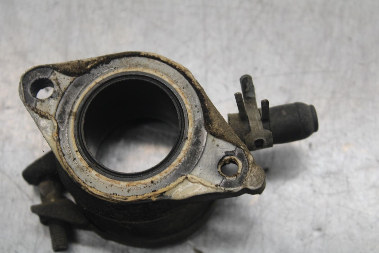 1988 Yamaha FZ600 AIRBOX INTAKE VELOCITY STACKS BB601