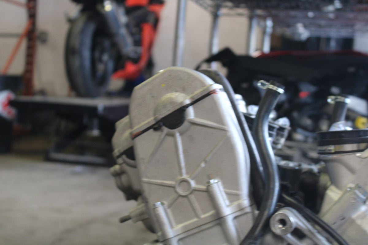 24 APRILIA TUONO V4 1100 FACTORY ABS ENGINE MOTOR BB887