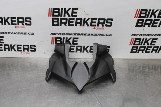 18-26 KAWASAKI Z400 FRONT CENTER COWL FAIRING BB852