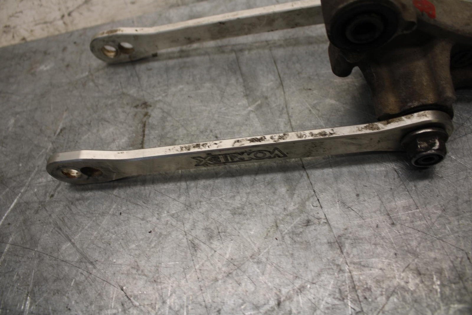 2009 Kawasaki Ninja ZX6R VORTEX DOGBONE SHOCK LINKAGE LINK 39007-0006 BB44