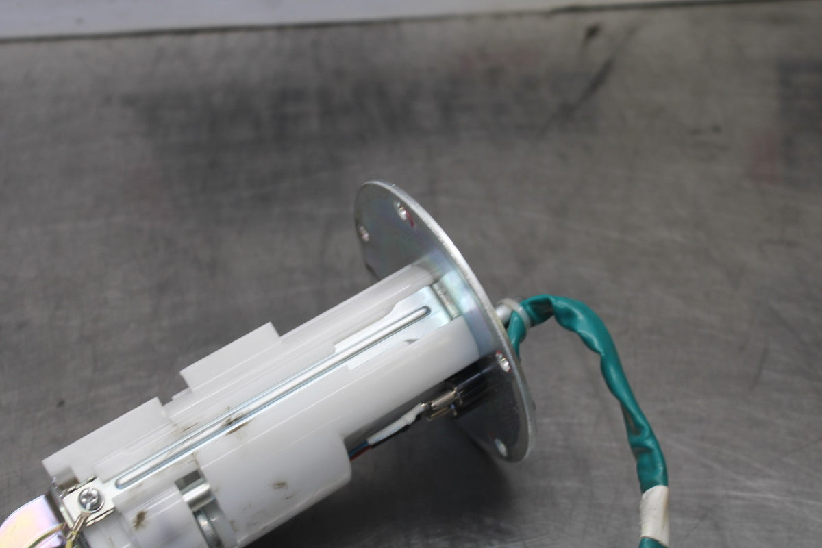 25 KAWASAKI Z900 FUEL PUMP GAS PETROL SENDER UNIT BB928