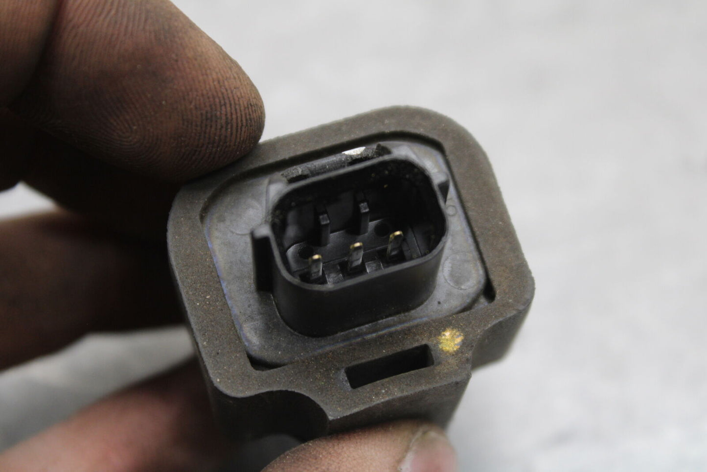 19-22 KAWASAKI Z400 TIP OVER BANK ANGLE CRASH SENSOR SWITCH  BB738