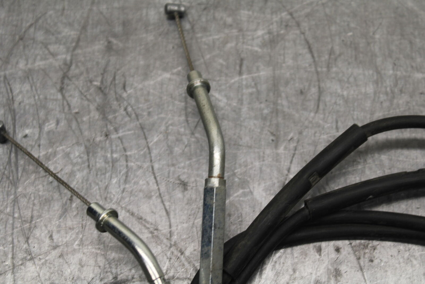 06-07 SUZUKI GSXR750 THROTTLE CABLES LINES  BB110