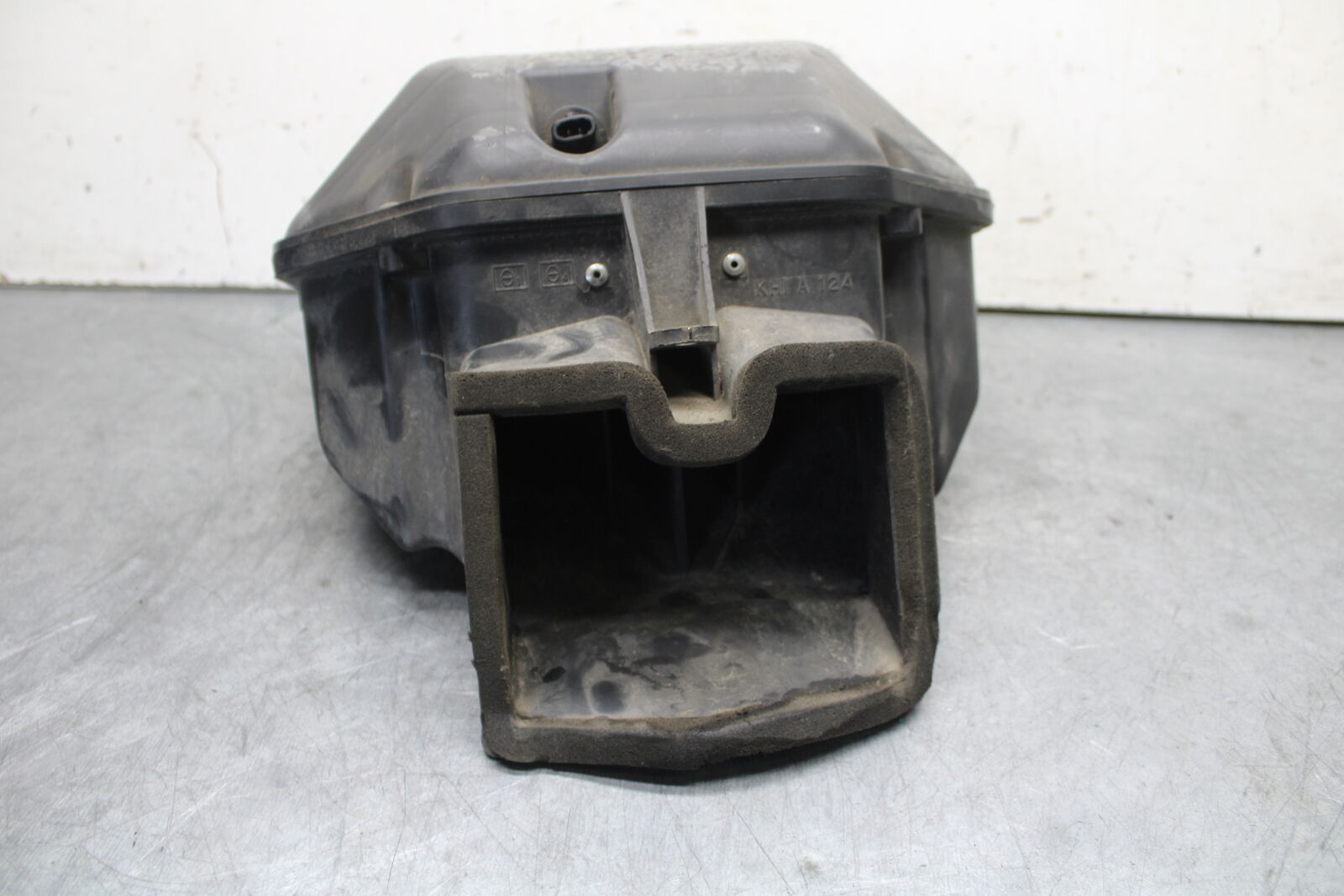 03-04 KAWASAKI NINJA ZX6RR AIRBOX AIR INTAKE FILTER BOX BB684