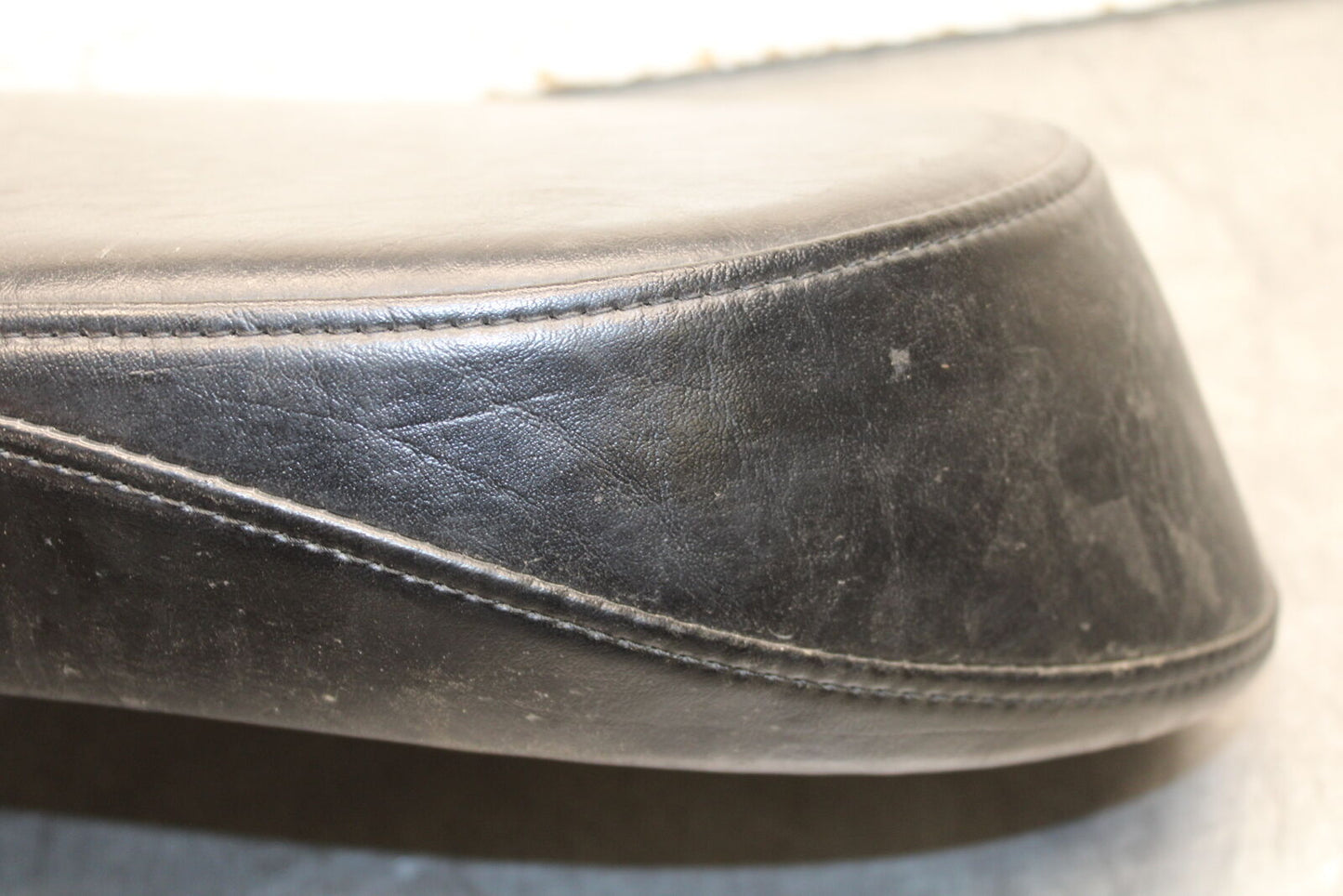 14-15 YAMAHA V STAR 1300 XVS1300CT TOURER REAR BACK PASSENGER SEAT BB722