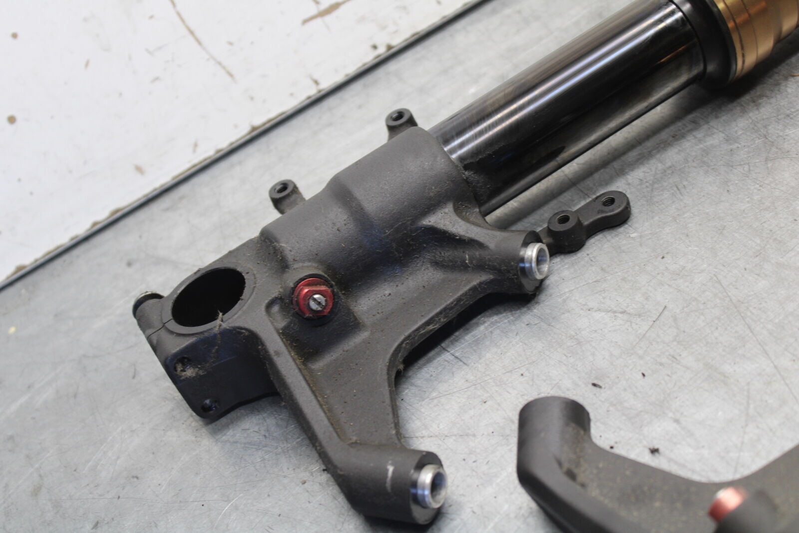 05-06 SUZUKI GSXR1000 FRONT FORKS SHOCK SUSPENSION SET PAIR 51103-41G20 BB663