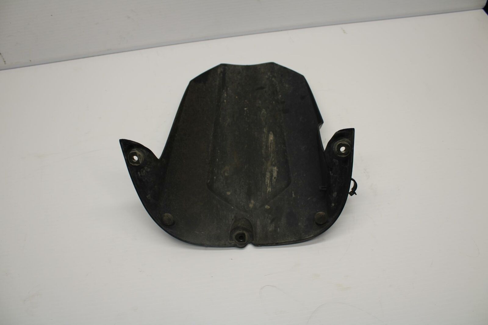 05 YAMAHA YZF R6S REAR BACK WHEEL TIRE HUGGER FENDER BB234