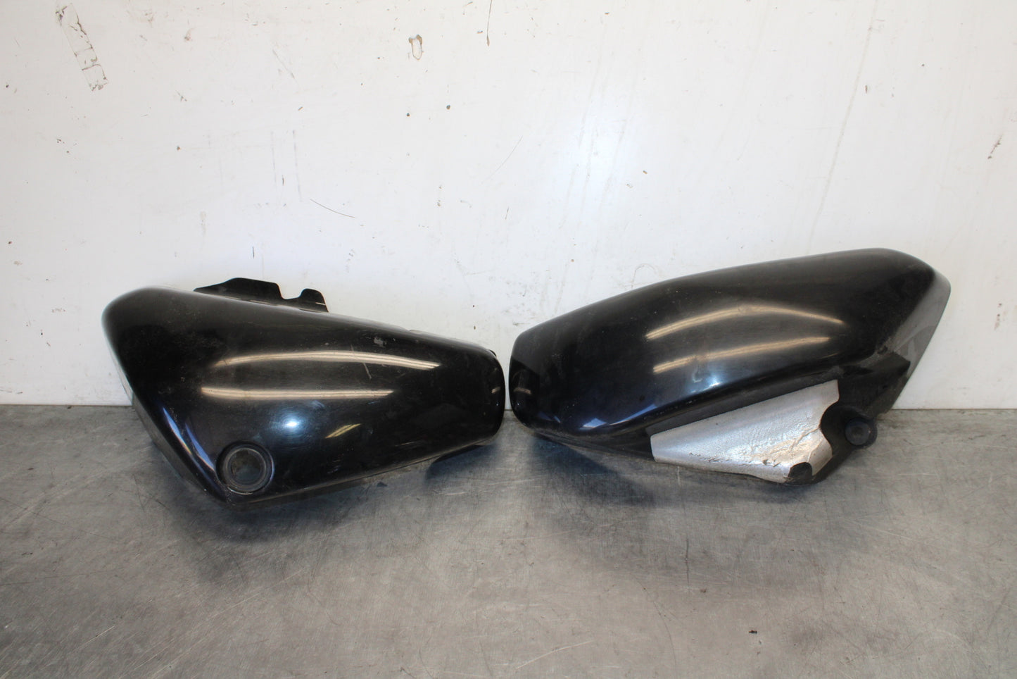 04 SUZUKI INTRUDER 800 SIDE COVER PANEL COWL FAIRING BB758