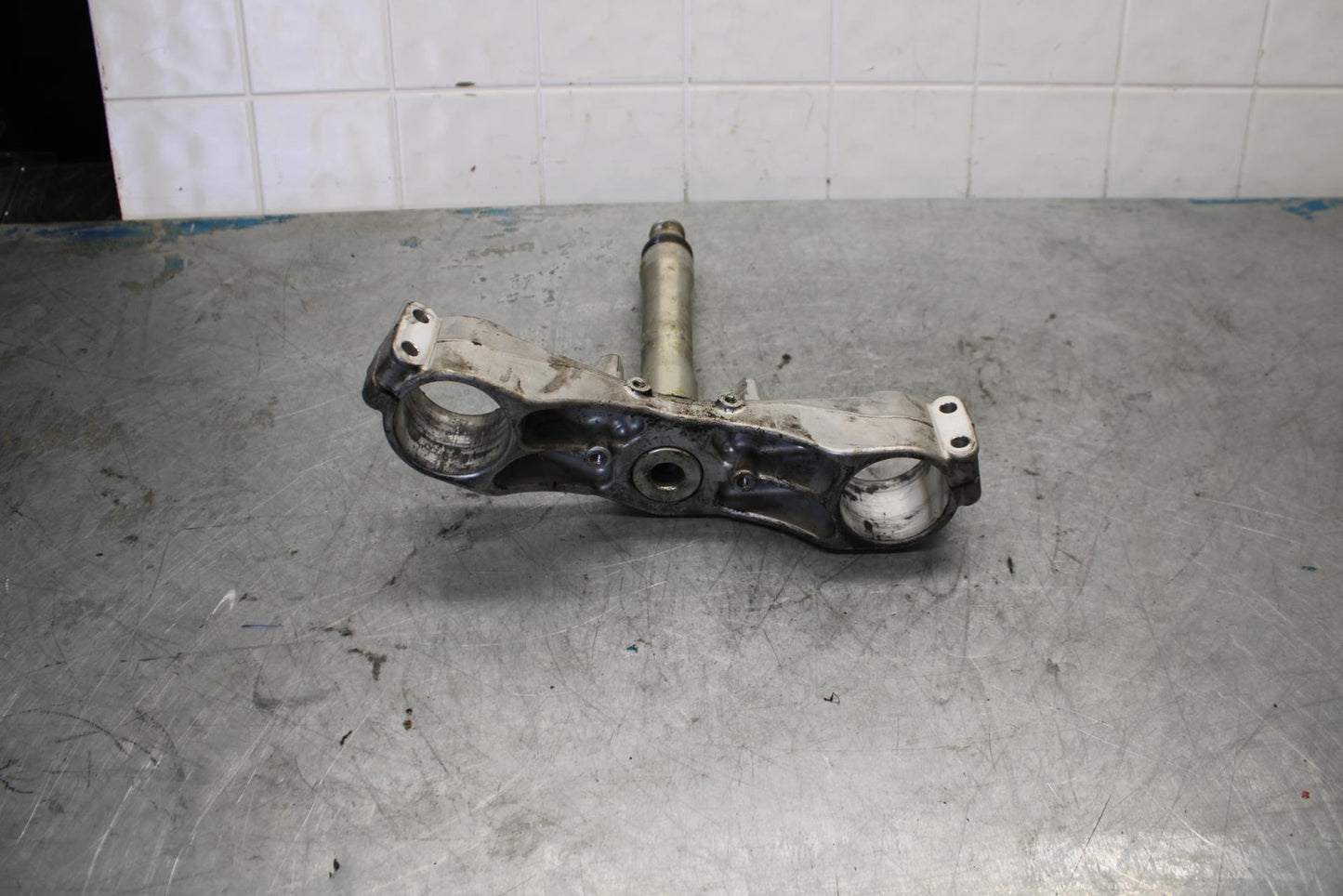 06-07 KAWASAKI NINJA ZX14R FRONT FORKS CLAMP LOWER TRIPLE TREE STEM bb433