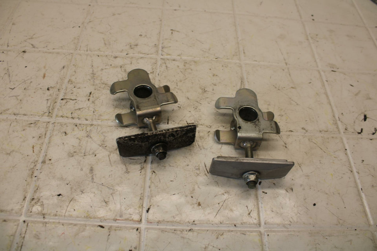 07 SUZUKI SV650 SWINGARM CHAIN TENSIONER ADJUSTMENT BRACKETS  BB13