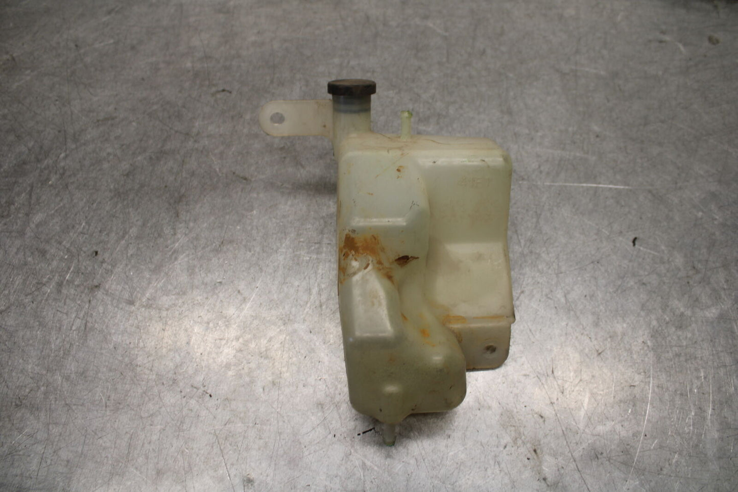 05-06 SUZUKI BOULEVARD M50 COOLANT WATER TANK RESERVOIR BOTTLE BB671