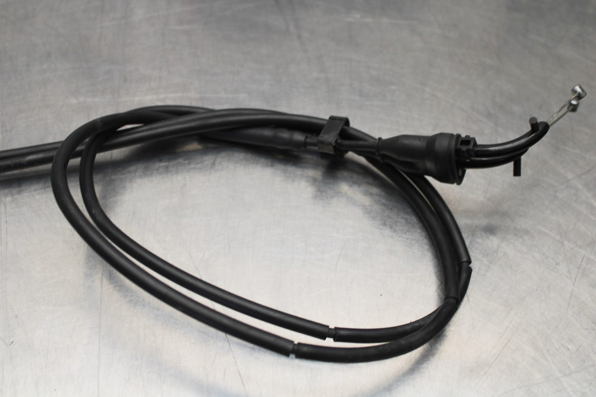 23-24 YAMAHA MT-07 THROTTLE CABLES LINES BB194