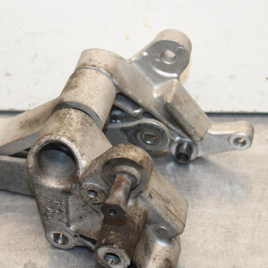 2004 Honda CBR600F4i REAR DOGBONE SHOCK LINKAGE LINK BB606