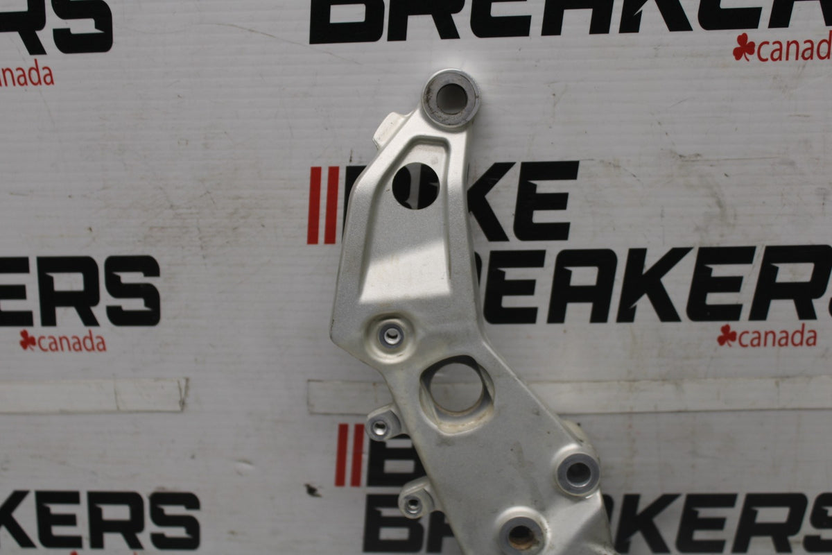 19 BMW F750GS RIGHT REARSET REAR SET DRIVER FOOT PEG REST STOP BB938