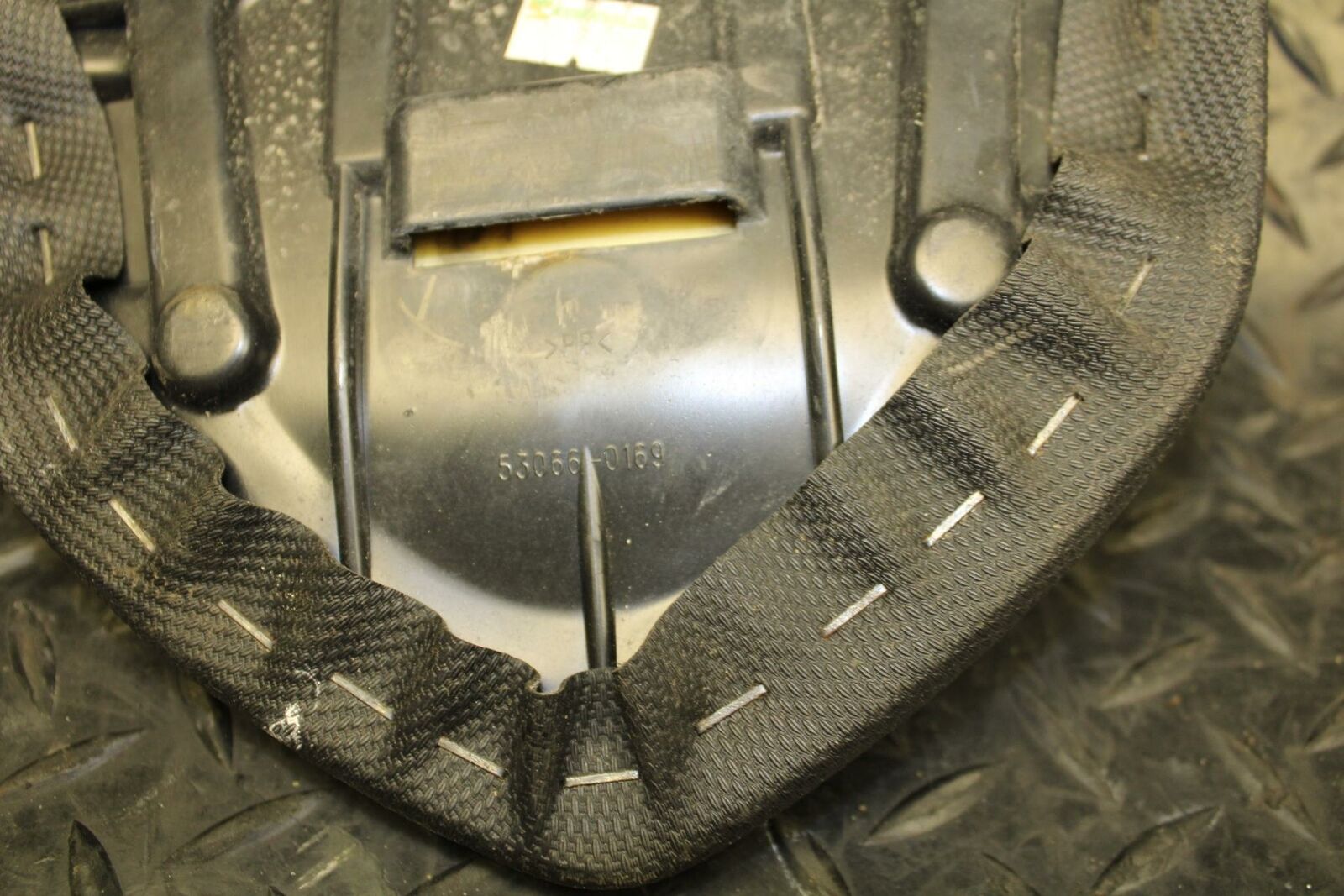 08-12 KAWASAKI NINJA 250R EX250J REAR BACK PASSENGER  SEAT PAD SADDLE bb165