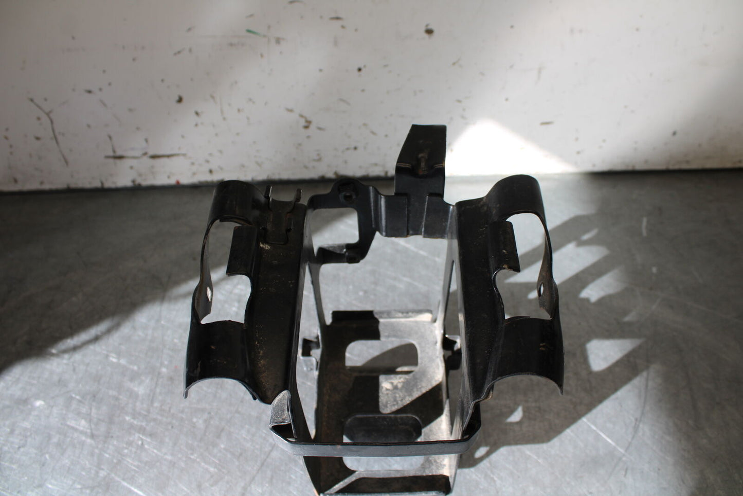 68-74 HONDA CB450 REAR BACK TAIL UNDERTAIL BATTERY TRAY PLASTIC BB386