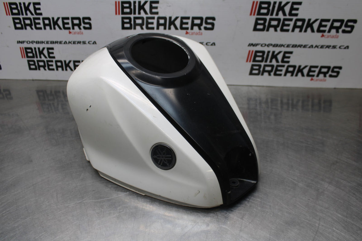 17-18 YAMAHA YZF R3 GAS TANK FUEL CELL COVER FAIRING COWL BB813