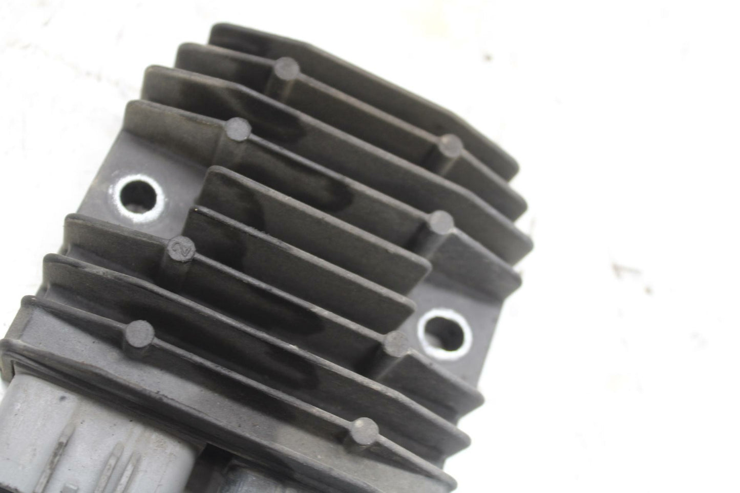 04-05 KAWASAKI NINJA ZX10R RECTIFIER VOLTAGE REGULATOR 21066-0771 BB398