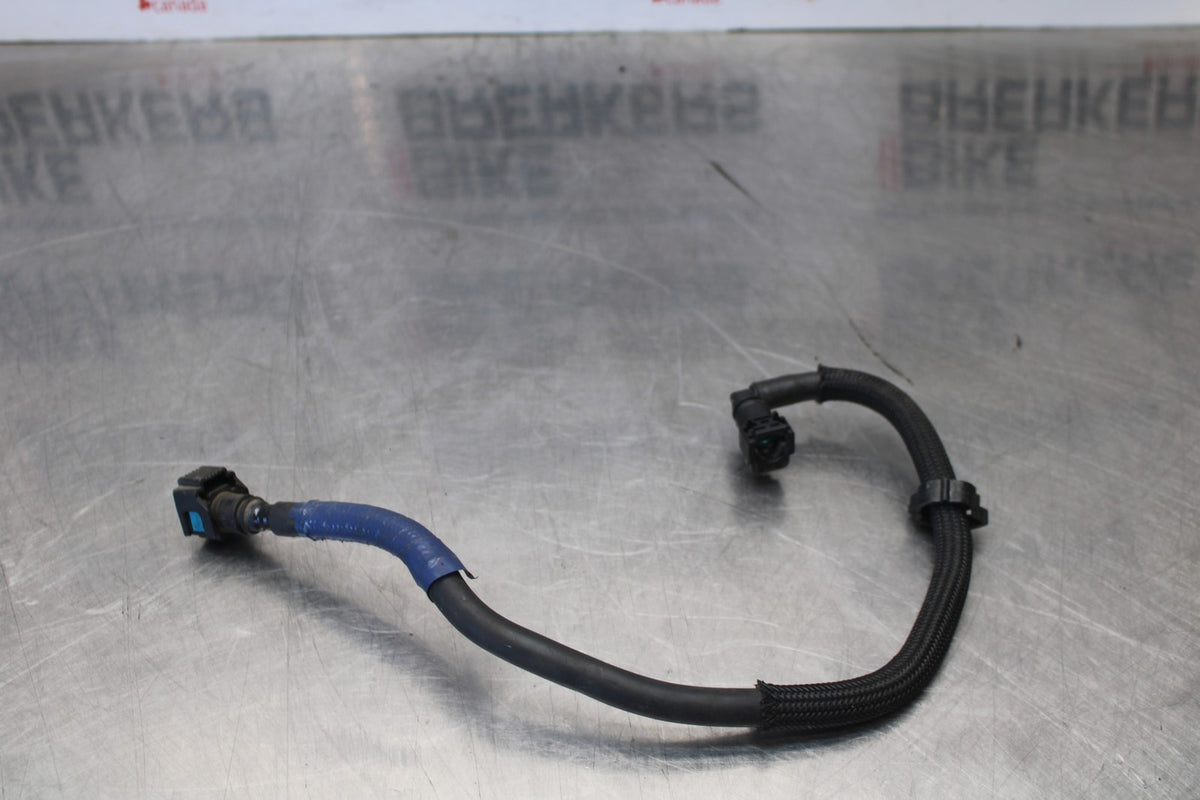 16 YAMAHA XSR900 FUEL HOSE GAS LINE TUBE PIPE BB786