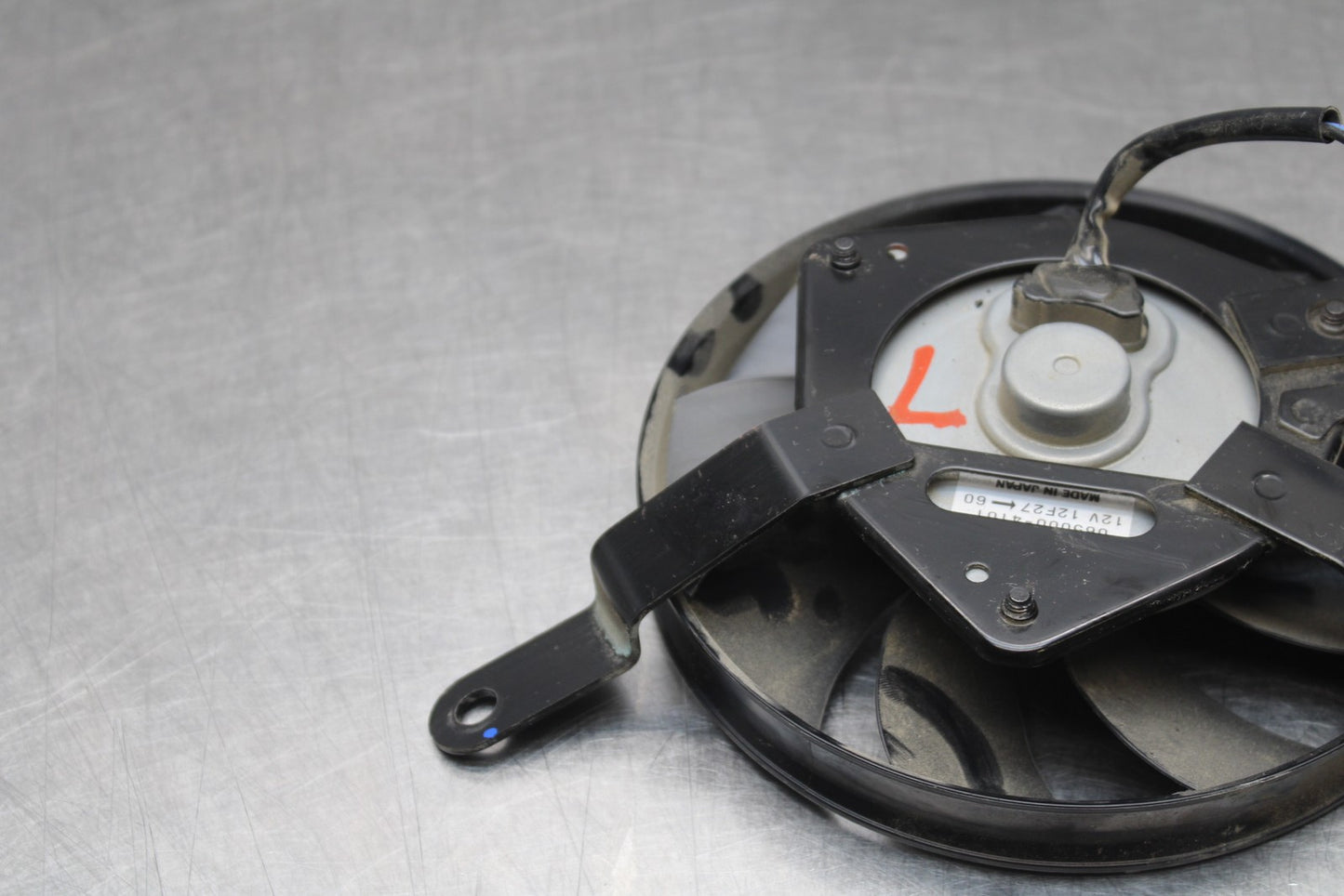 24-25 SUZUKI GSXR1000 LEFT ENGINE RADIATOR COOLING FAN MOTOR BB767