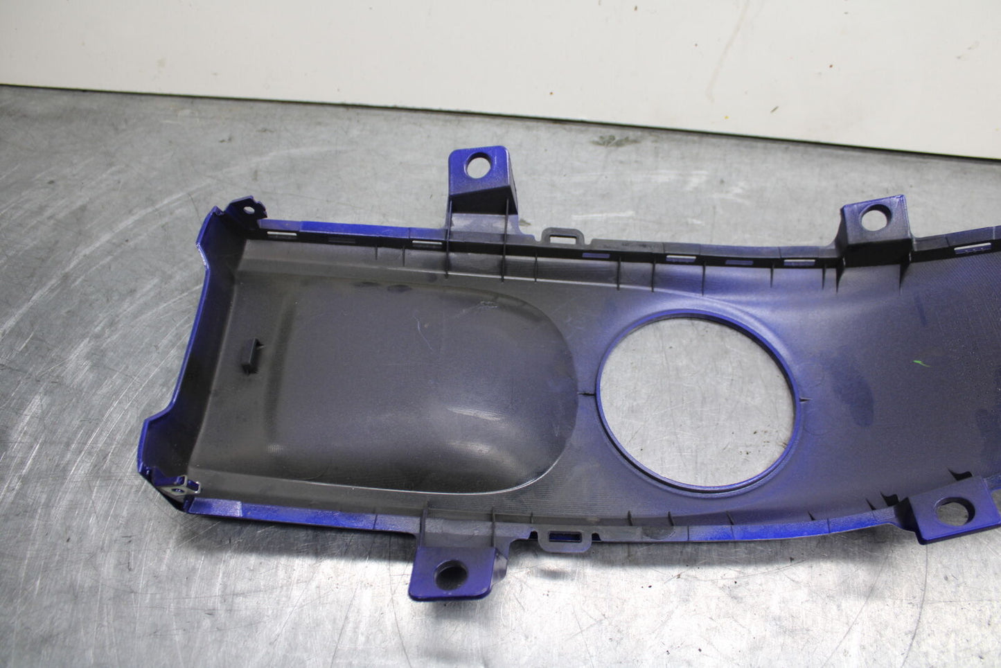 22-23 YAMAHA YZF R7 GAS TANK FUEL CELL COVER FAIRING COWL BB583