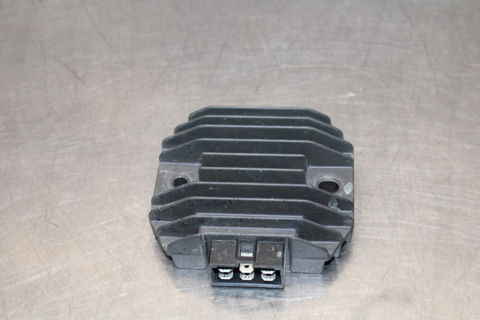 08-18 KAWASAKI KLR650 RECTIFIER VOLTAGE REGULATOR BB183