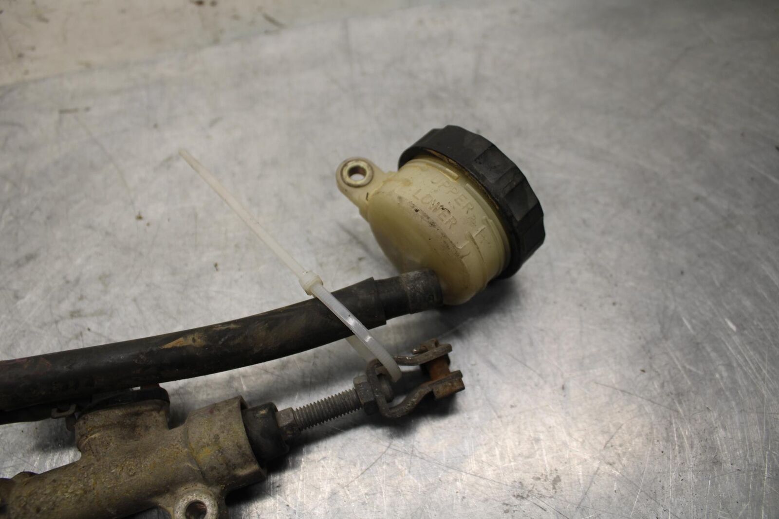 1996 Honda CBR900RR REAR BACK BRAKE MASTER CYLINDER W RESERVOIR BB09