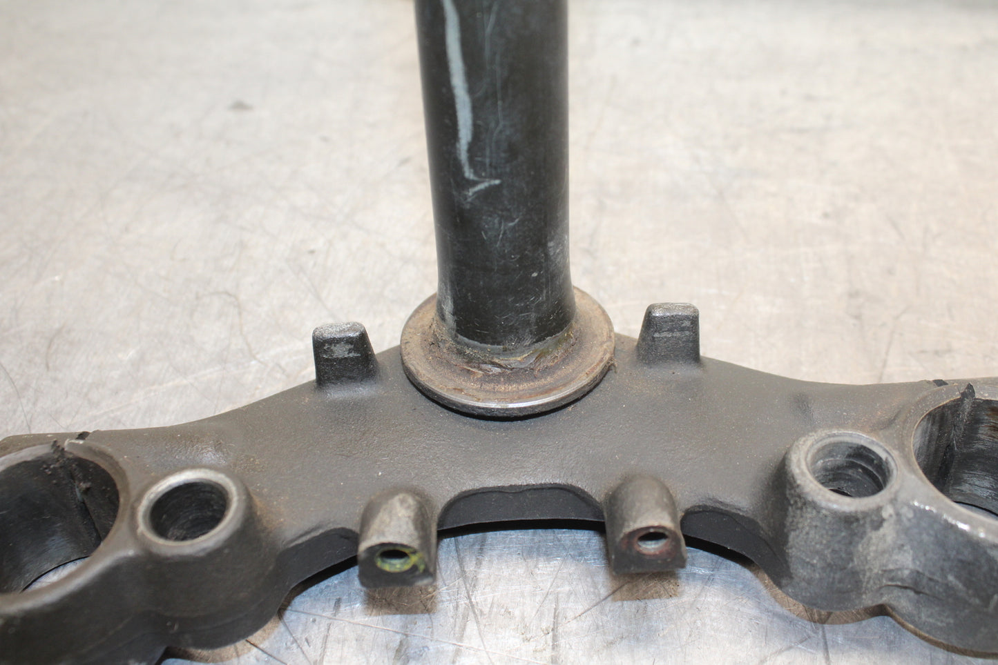 74-84 KAWASAKI KZ400 FRONT FORKS CLAMP LOWER TRIPLE TREE STEM BB107