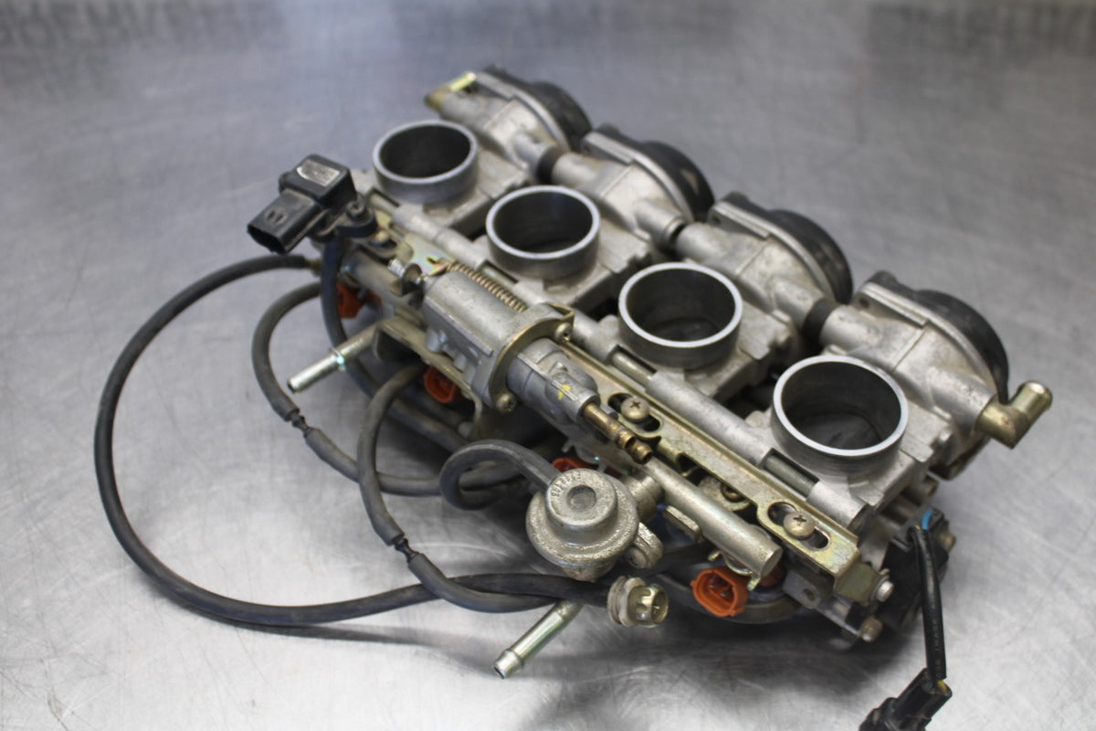 05 YAMAHA YZF R6 MAIN FUEL INJECTORS / THROTTLE BODIES BB894