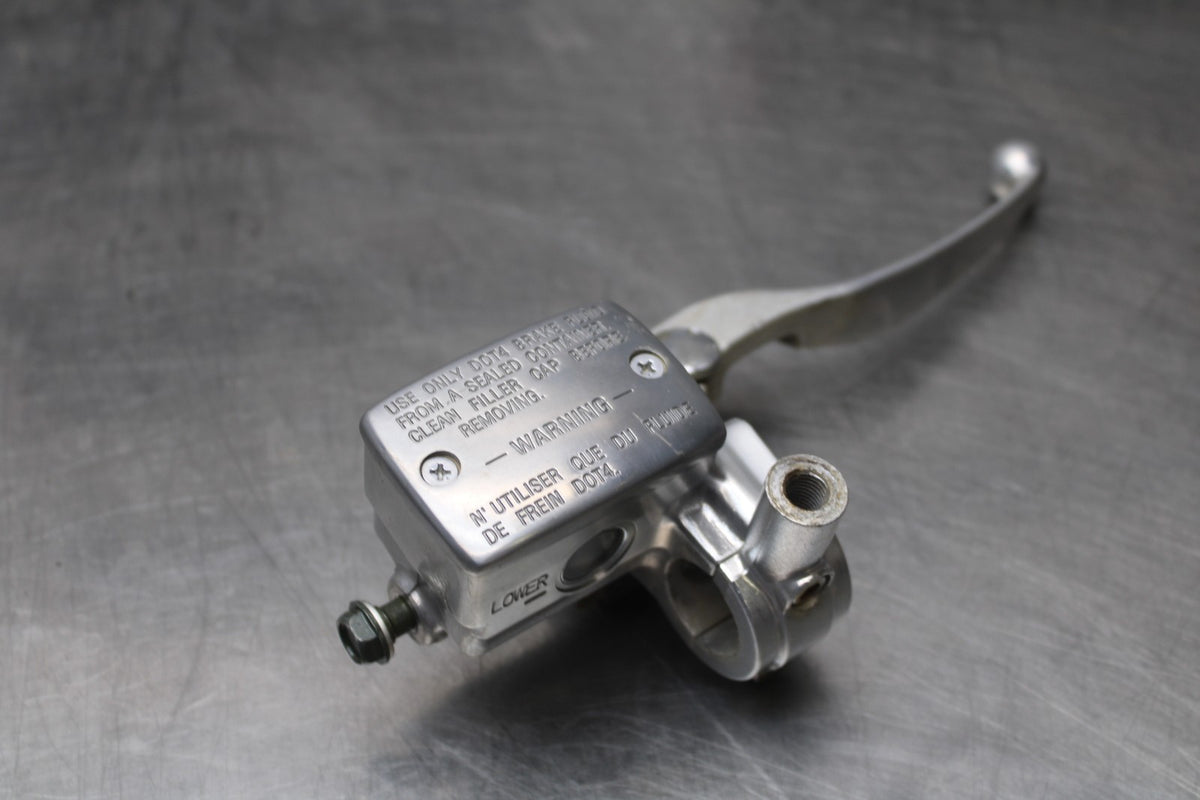 07-25 KAWASAKI VULCAN 900 VN900D CLASSIC LT FRONT BRAKE MASTER CYLINDER BB842
