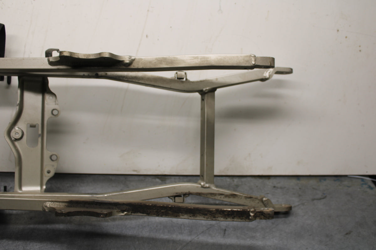 00-02 KAWASAKI NINJA ZX6R REAR SUBFRAME BACK SUB FRAME BB750