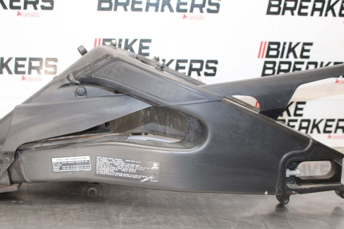 17 YAMAHA YZF R6 REAR SWINGARM BACK SUSPENSION SWING ARM BB922