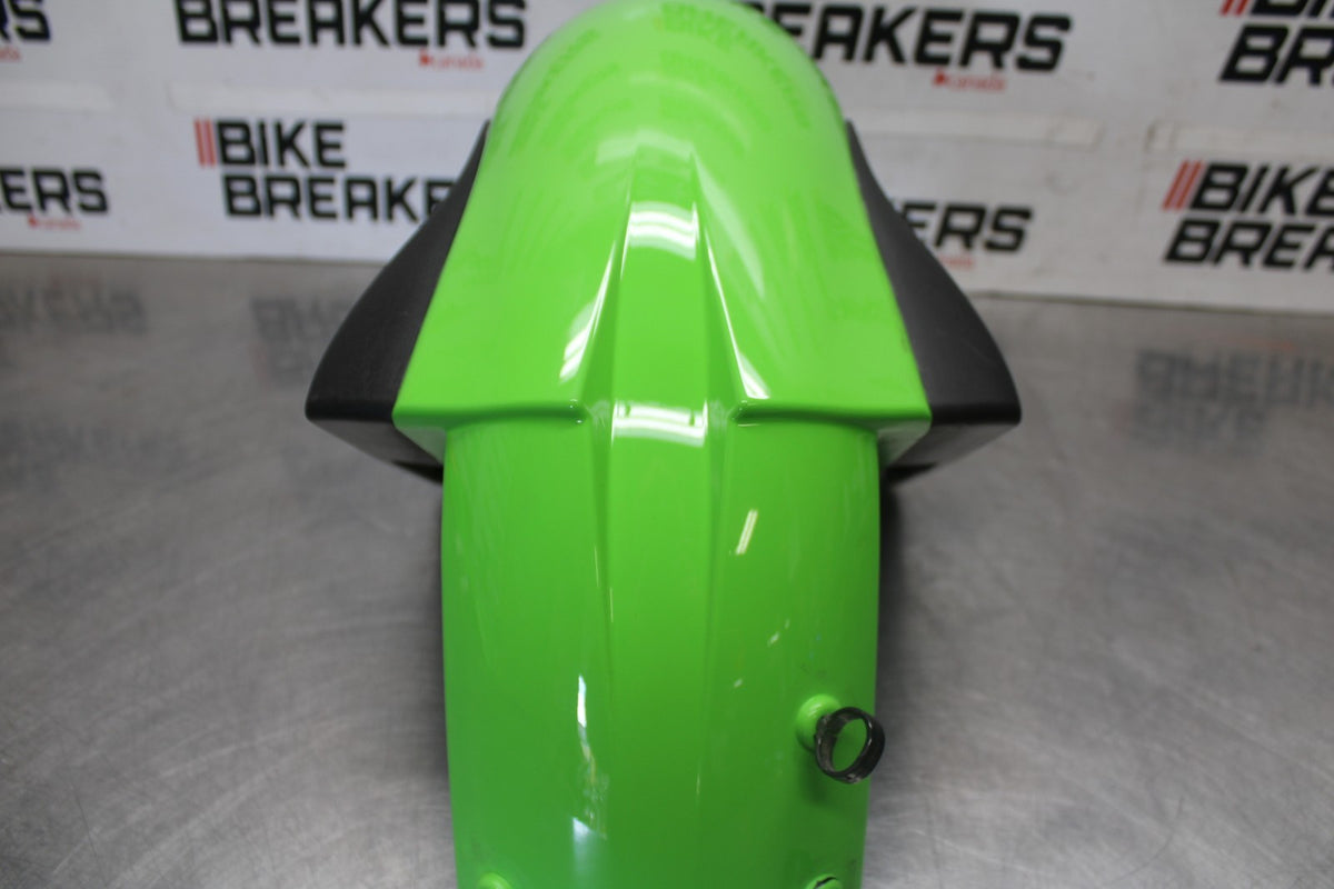 04-05 KAWASAKI NINJA ZX10R FRONT WHEEL FENDER COWL FAIRING BB931