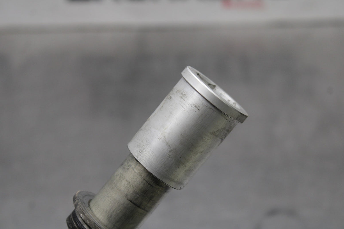 07-08 KAWASAKI NINJA ZX6R FRONT WHEEL RIM AXLE PIVOT BOLT BB937