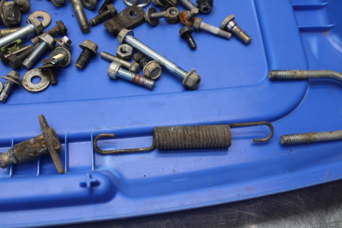 06 KAWASAKI KLR650 MOUNTING BOLTS HARDWARE SCREWS BB919