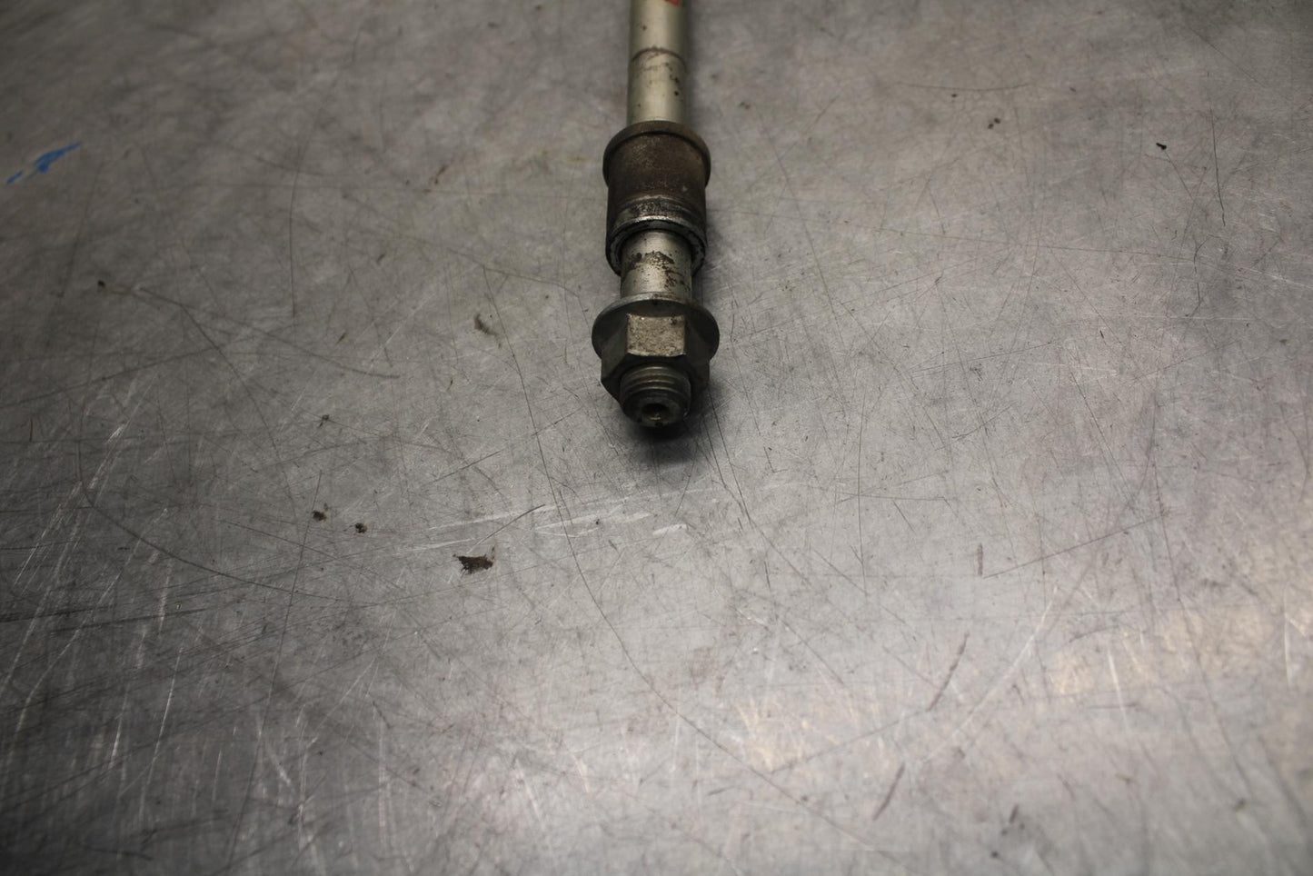 1996 Kawasaki Ninja 600R ZX600C FRONT WHEEL RIM AXLE PIVOT BOLT BB35