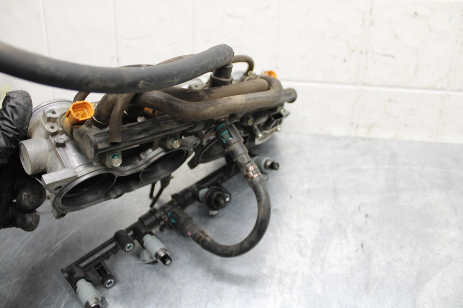 2007 Honda CBR600RR MAIN FUEL INJECTORS / THROTTLE BODIES 16400-MFJ-L01 BB596