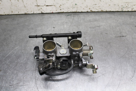 18-23 KAWASAKI NINJA 400 EX400 ABS MAIN FUEL INJECTORS / THROTTLE BODIES BB747