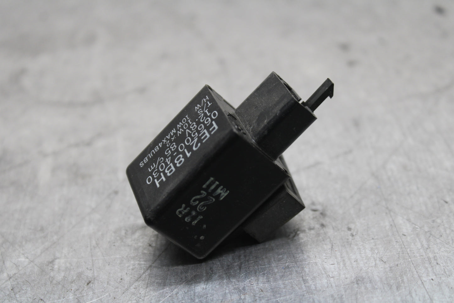 13-18 KAWASAKI NINJA ZX6R TURN SIGNAL BLINKER RELAY FLASHER SWITCH BB130