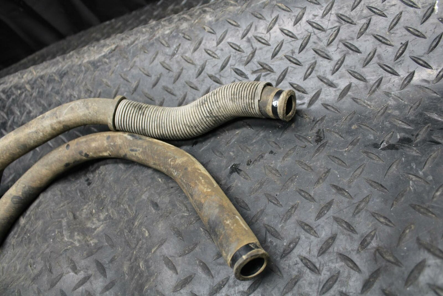 2004 Yamaha Banshee 350 YFZ350 RADIATOR HOSES ENGINE COOLANT WATER PIPES  BB232