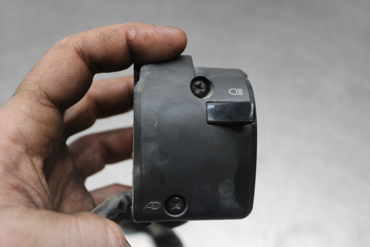 22-25 YAMAHA YZF R7 LEFT CLIP ON HANDLE HORN SIGNALS SWITCH SWITCHES BB850